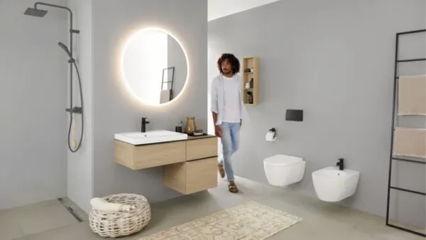 Stylish Ledges bathroom