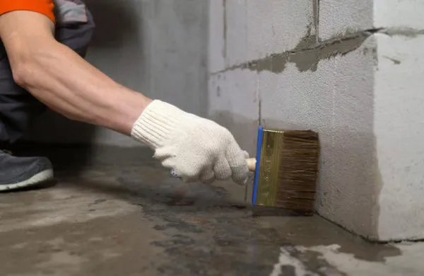 How Do I Stop Water From Spreading In My Basement?