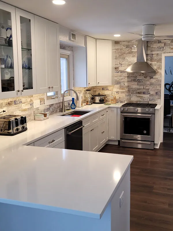 Luxury kitchen remodel in Chicago by EcoBuild Plus